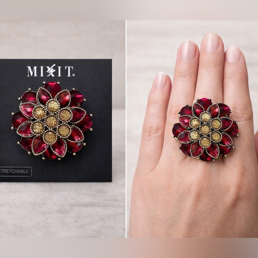 Mixit Red Crystal Flower Stretch Ring Gold Tone Statement Brand New 5$
